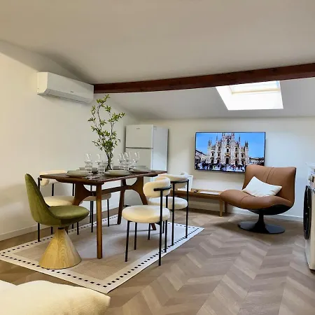 Appartement Designer Loft In Milan, Istria Subway Exit, Convenient Transportation